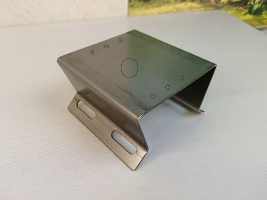 Кронштейн на угол дома для камеры видеонаблюдения 