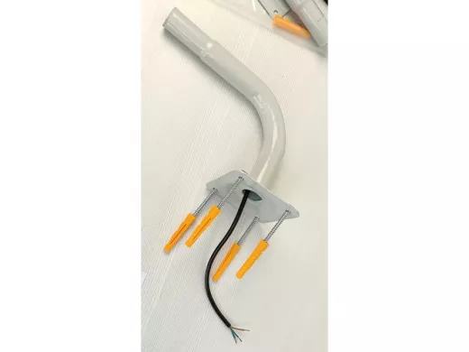 Кронштейн антенный, вылет 0,16м, вверх 0,23м, обжата 6см "PROFIKRON-217255" серый, диаметр 32мм