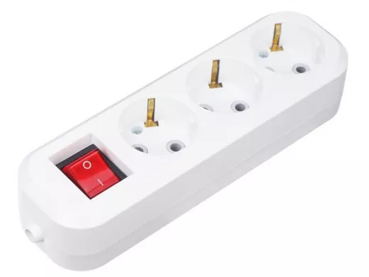 Колодка удлинителя 3 гнезда с кнопкой c заземлением REXANT