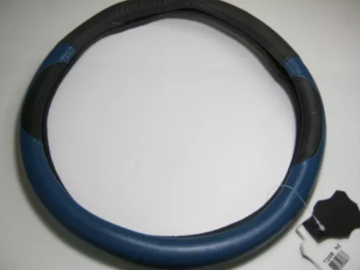 Оплетка на руль 38 см. M 7208 кожа черная+синяя кожа "спорт" "гладкая"