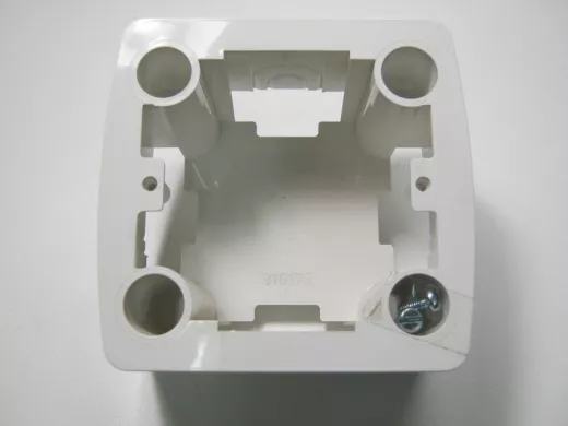 Vi-ko Carmen бел  коробка накладная 571009